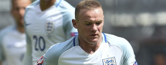 Wayne Rooney beim EM-Spiel Wales gegen England Wayne Rooney beim EM-Spiel Wales gegen England