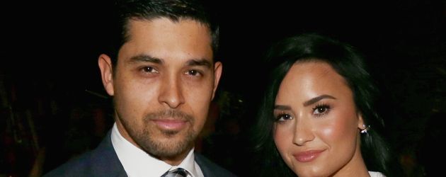 Wilmer Valderrama und Demi Lovato bei der Grammy-Verleihung 2015 Wilmer Valderrama und Demi Lovato bei der Grammy-Verleihung 2015