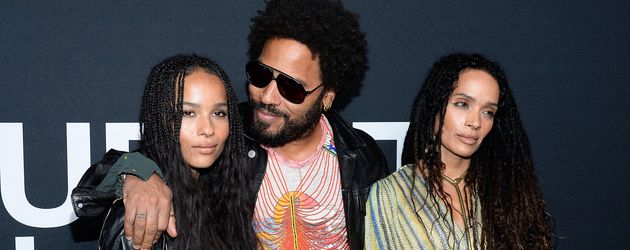 Zoe Kravitz (l.) mit ihren Eltern Lenny Kravitz und Lisa Bonet Zoe Kravitz (l.) mit ihren Eltern Lenny Kravitz und Lisa Bonet